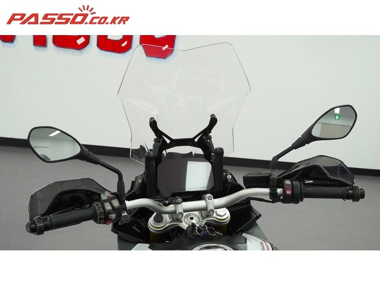 2017 BMW S 1000 XR 사진 4