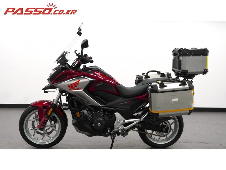 2018 혼다 NC 750 X 사진 2