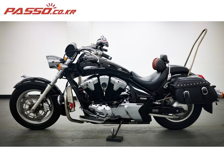 2010 혼다 VT 1300 CR 사진 2