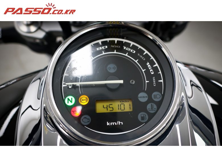 2010 혼다 VT 1300 CR 사진 9