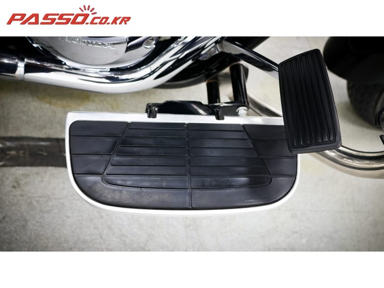 2010 혼다 VT 1300 CR 사진 20