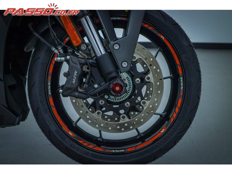 2024 스즈키 GSX 8 R 사진 6