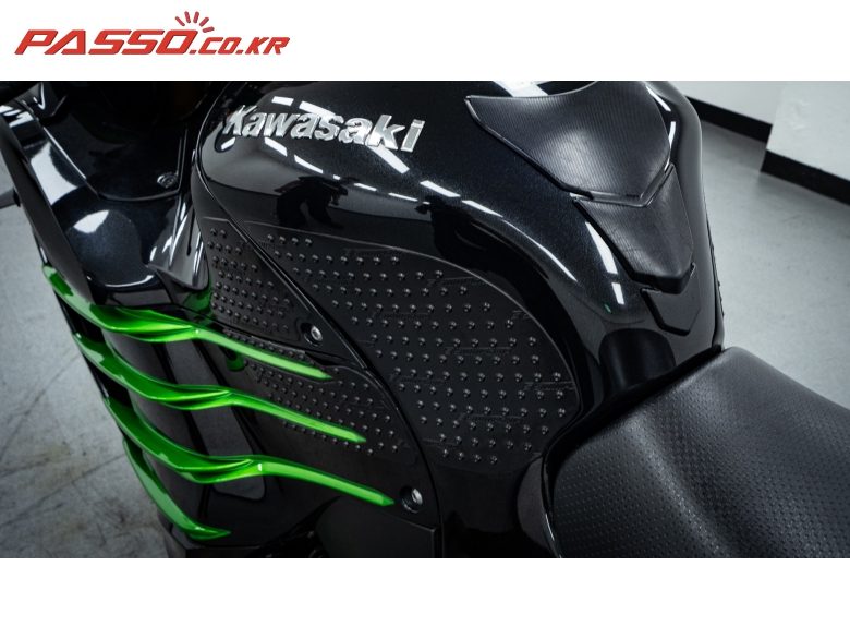 2015 가와사키 ZZR 1400 사진 16