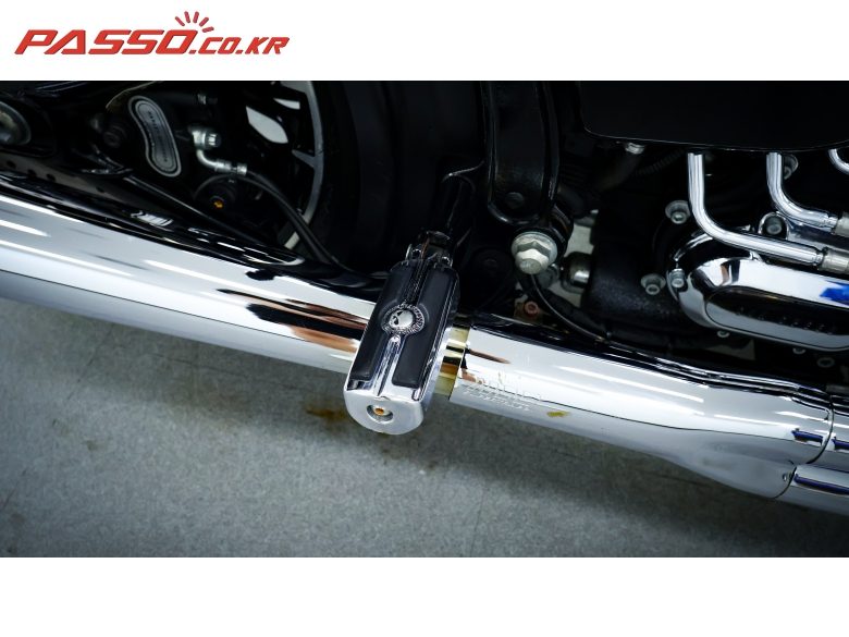 2017 할리데이비슨 브레이크아웃 사진 20