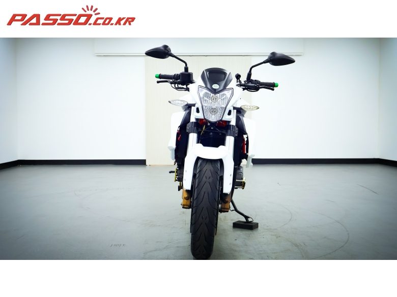 2017 베넬리 TNT 600 I 사진 10