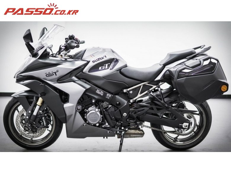 2025 스즈키 GSX S 1000 GT 사진 2