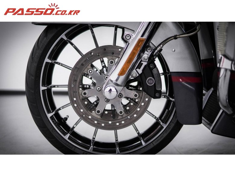 2019 할리데이비슨 CVO 스트리트 글라이드 사진 6